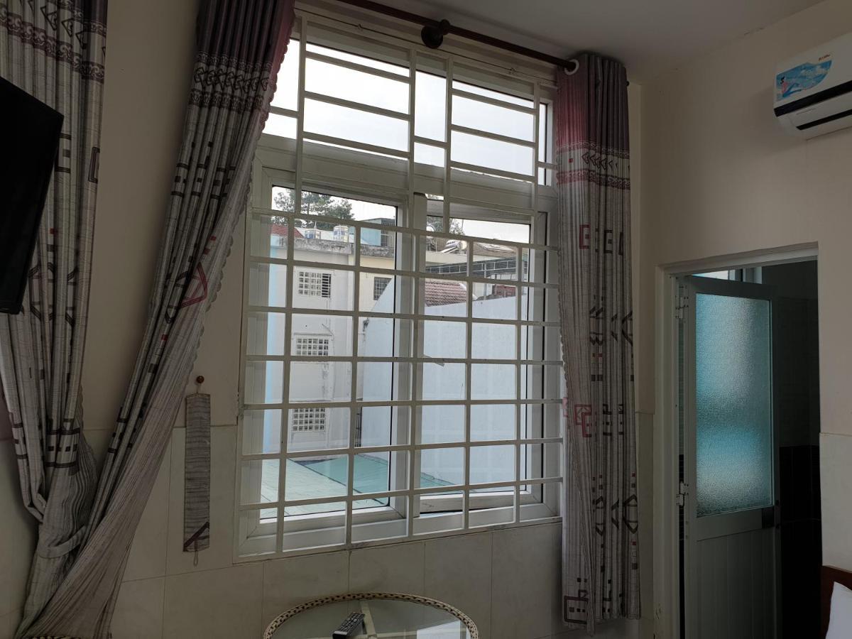 Bin Hom Motel Bien Hoa Bagian luar foto