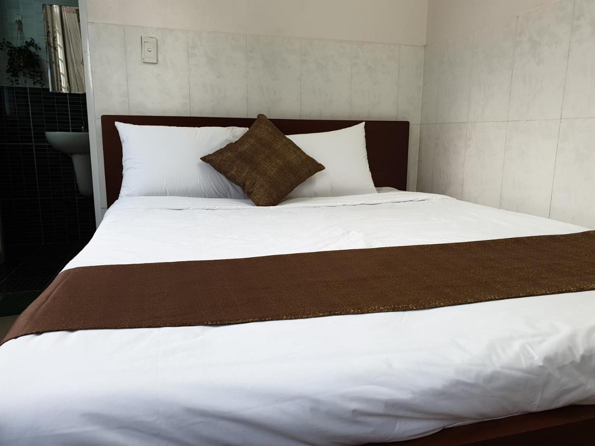 Bin Hom Motel Bien Hoa Bagian luar foto