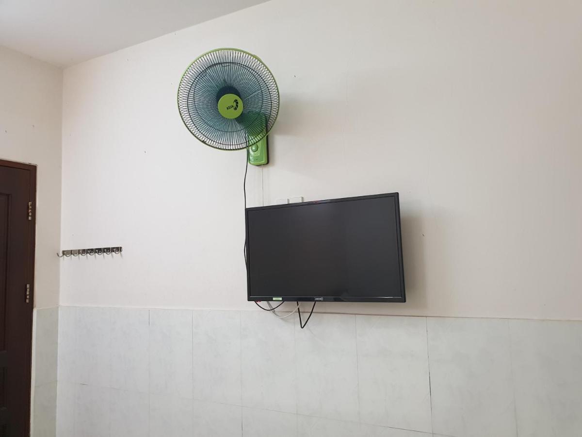 Bin Hom Motel Bien Hoa Bagian luar foto