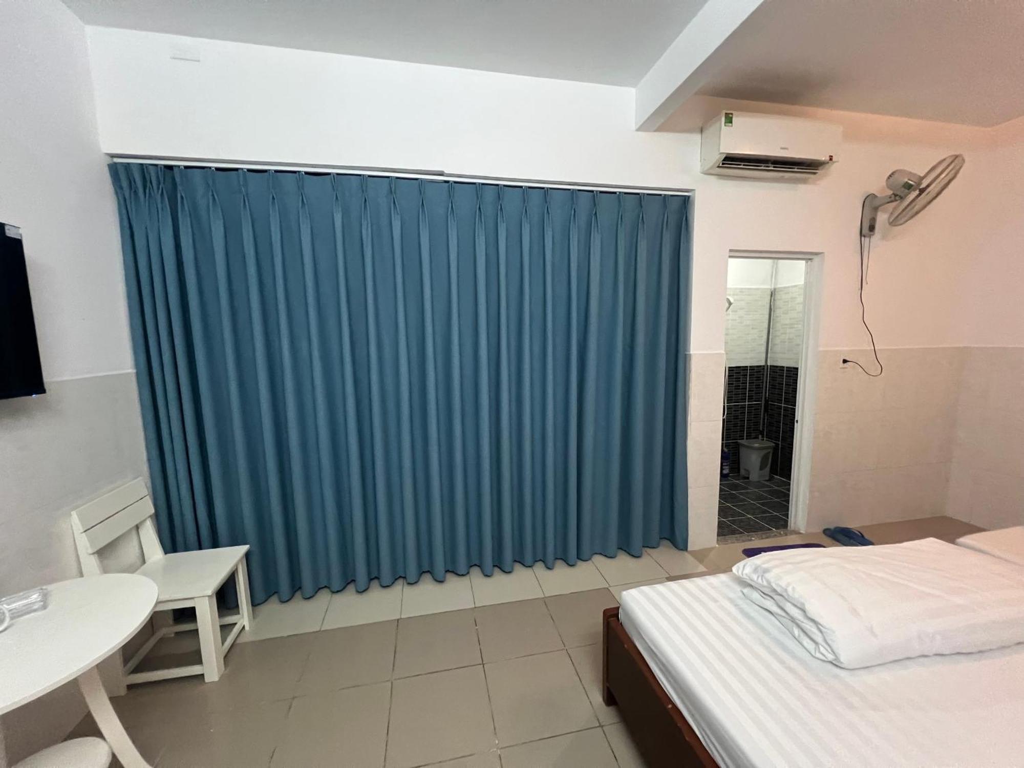 Bin Hom Motel Bien Hoa Bagian luar foto