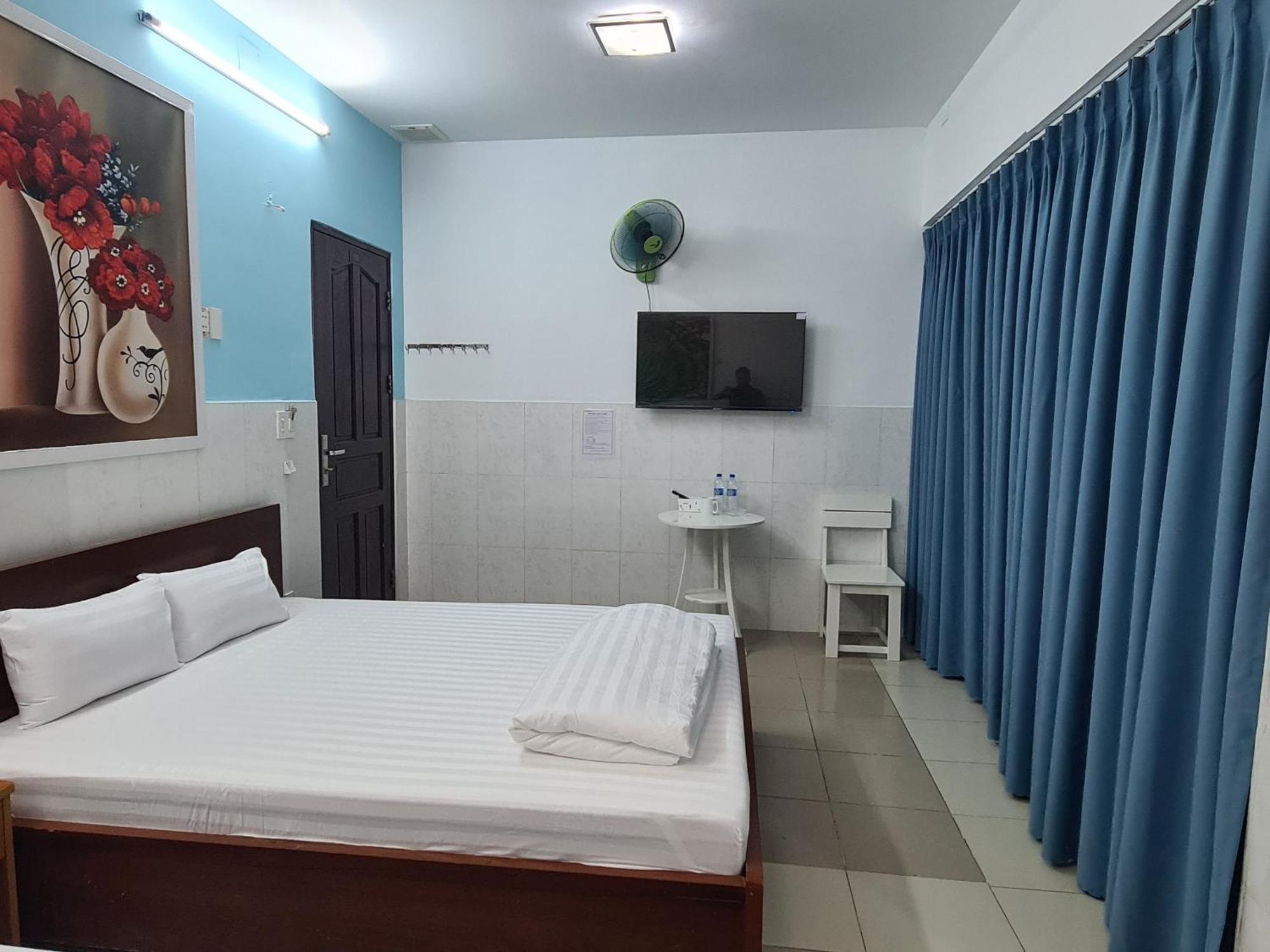 Bin Hom Motel Bien Hoa Bagian luar foto