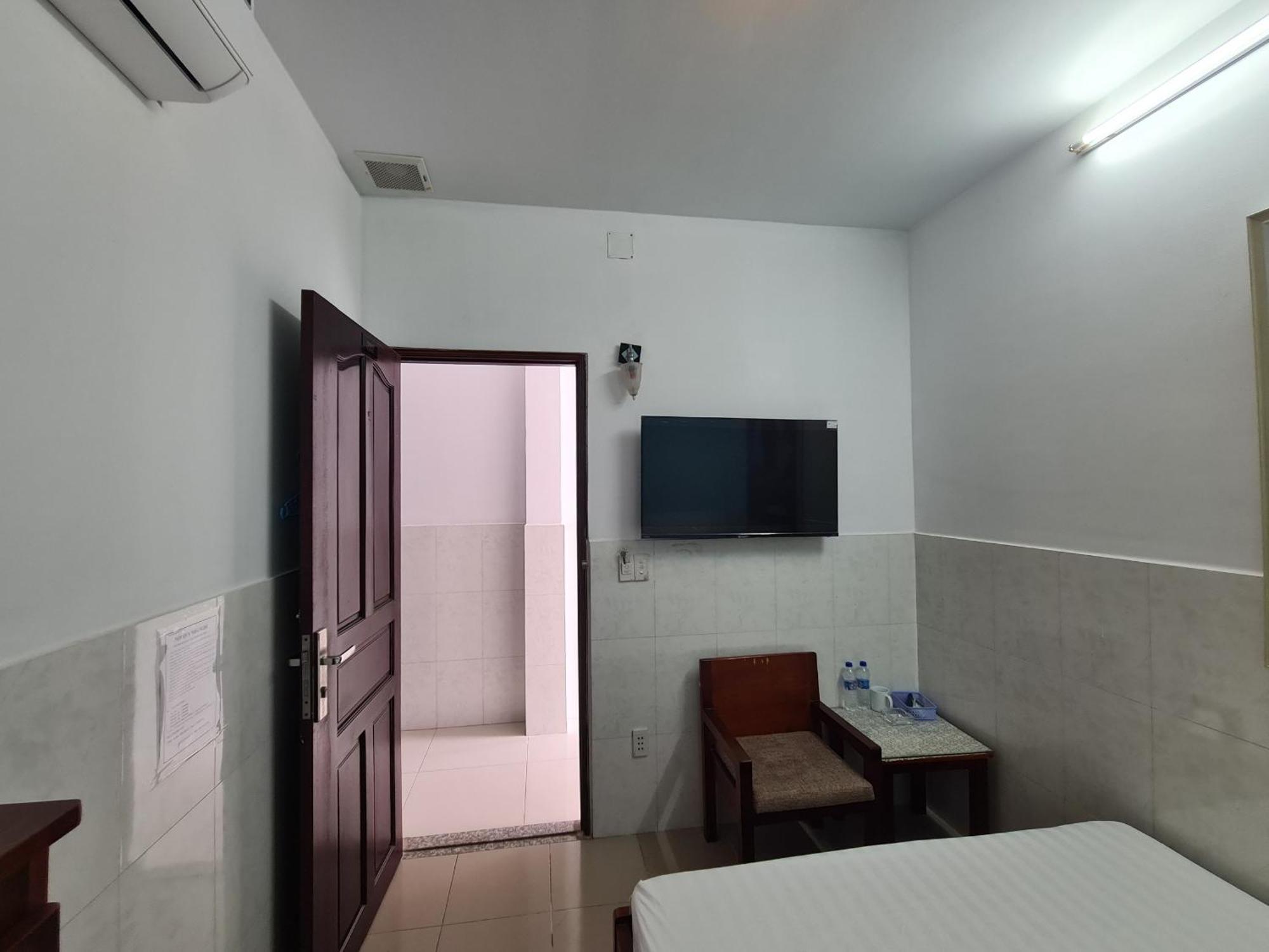 Bin Hom Motel Bien Hoa Bagian luar foto