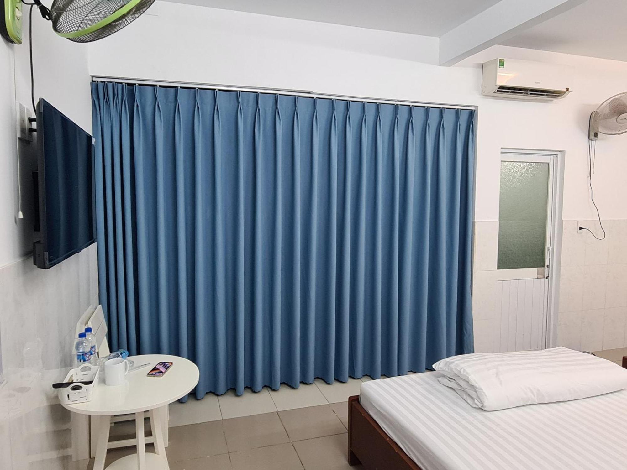 Bin Hom Motel Bien Hoa Bagian luar foto